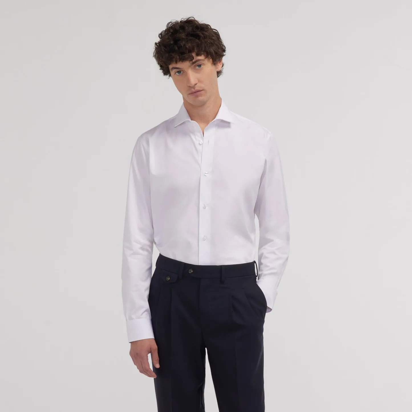 HAST Chemise cintrée en popeline double retors he> Les Essentiels | Cintrée