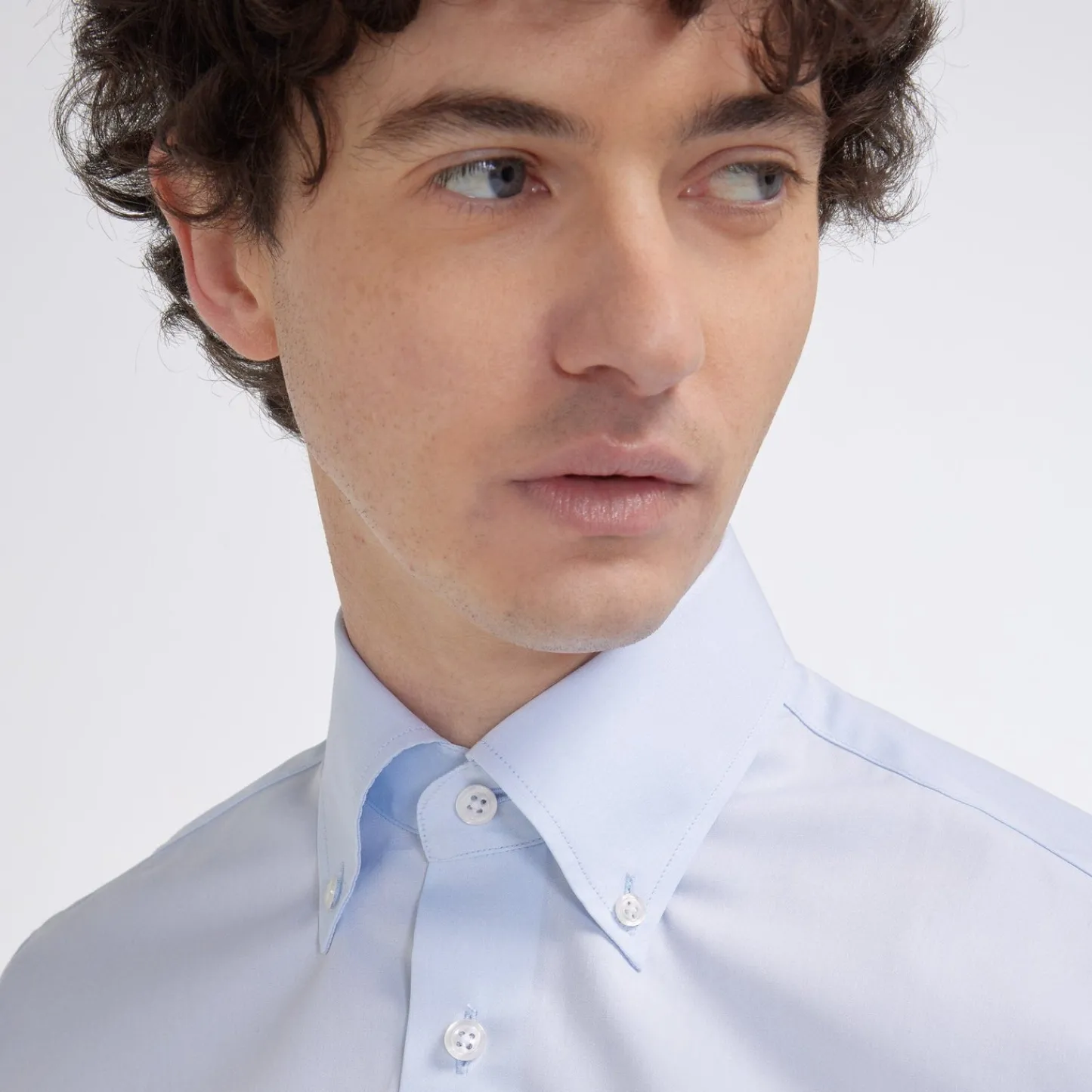 HAST Chemise cintrée en popeline double retors bleu ciel> Cintrée | Chemises Bleues