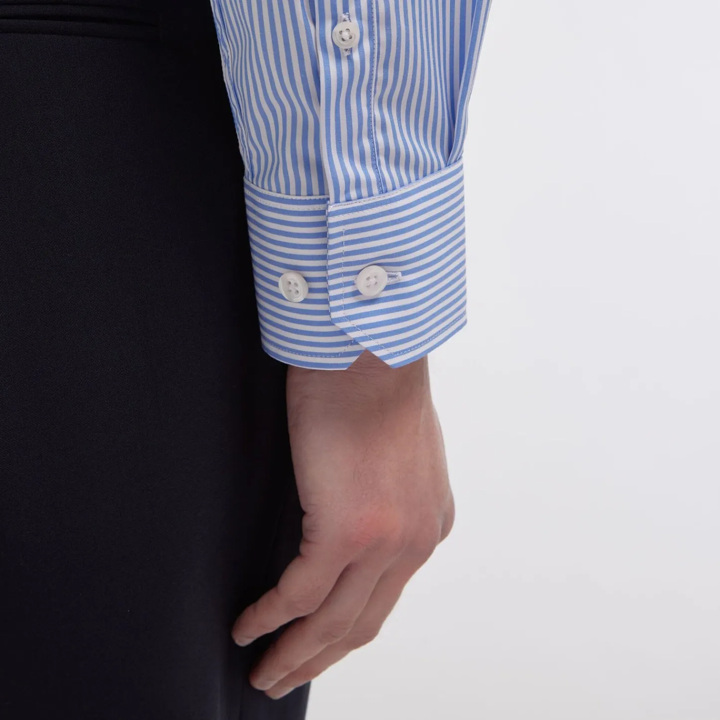 HAST Chemise cintrée en popeline double retors à rayures bleues> Cintrée | Chemises Bleues