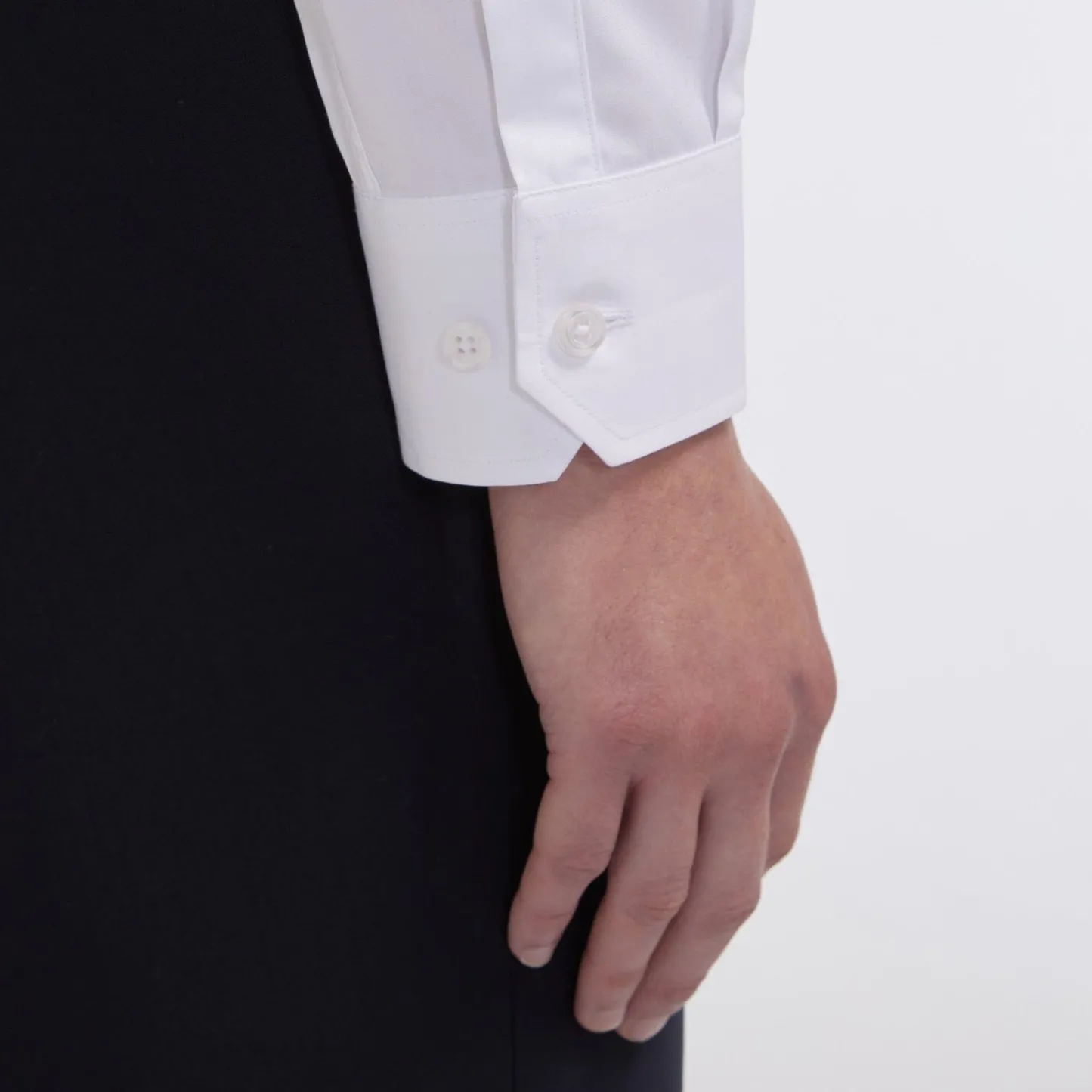 HAST Chemise cintrée en popeline double retors he> Les Essentiels | Cintrée