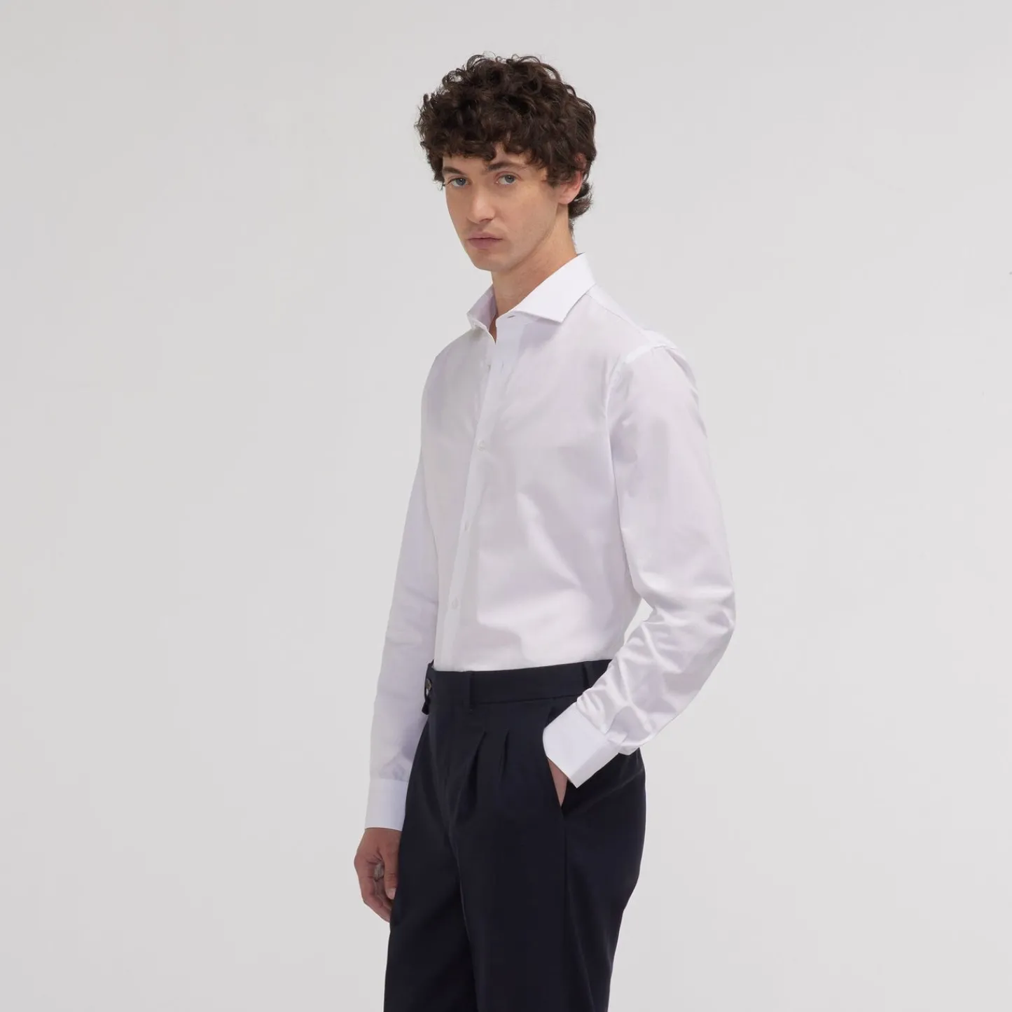 HAST Chemise cintrée en popeline double retors he> Les Essentiels | Cintrée