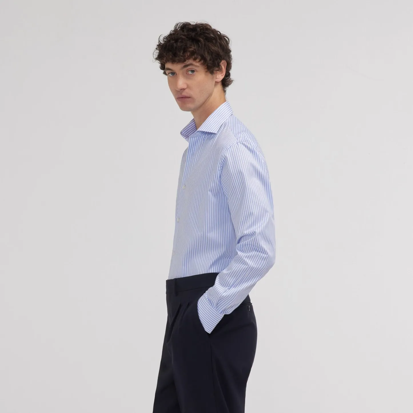 HAST Chemise cintrée en twill double retors à rayures bleues> Cintrée | Chemises Bleues