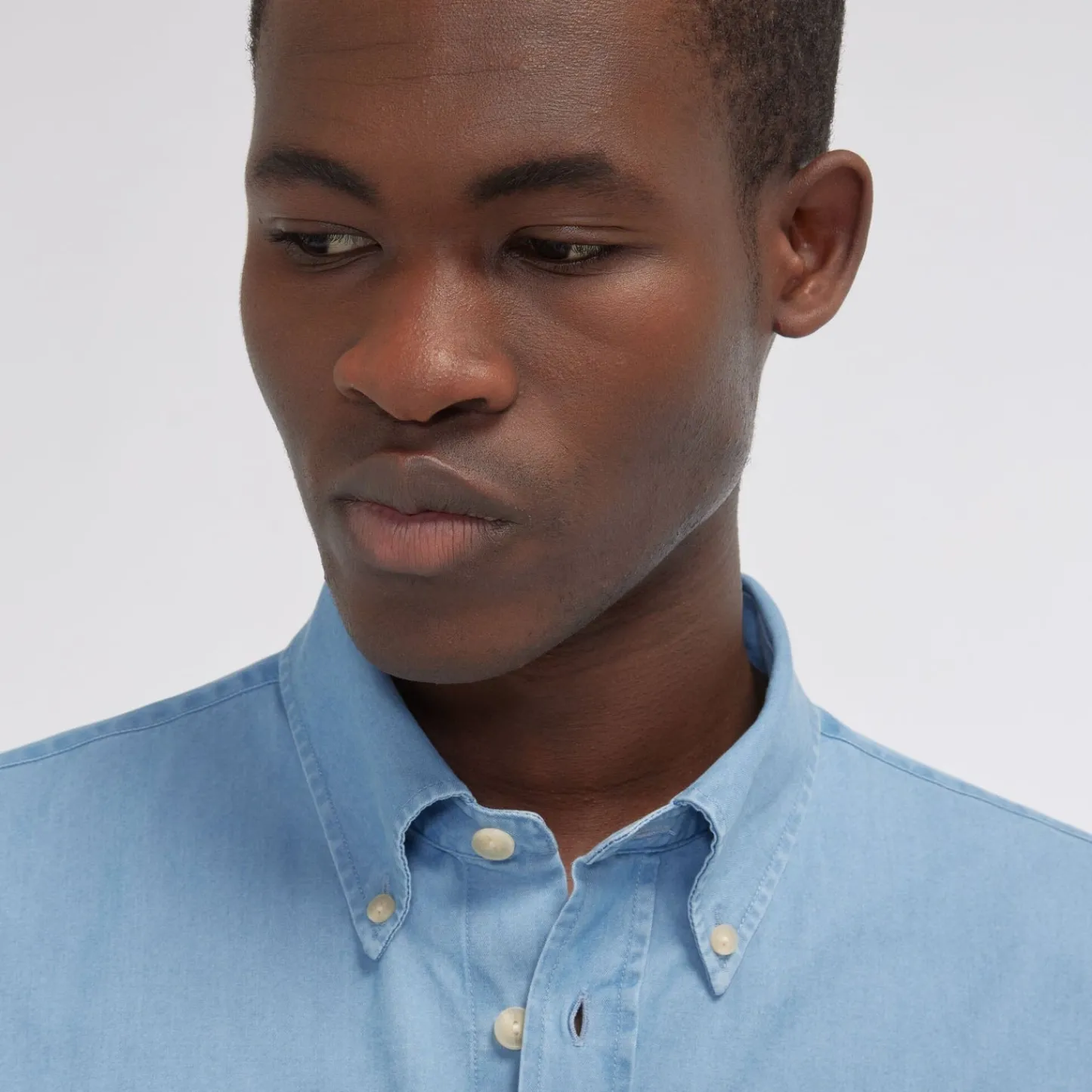HAST Chemise en denim bleu clair> Les Essentiels | Décontractée