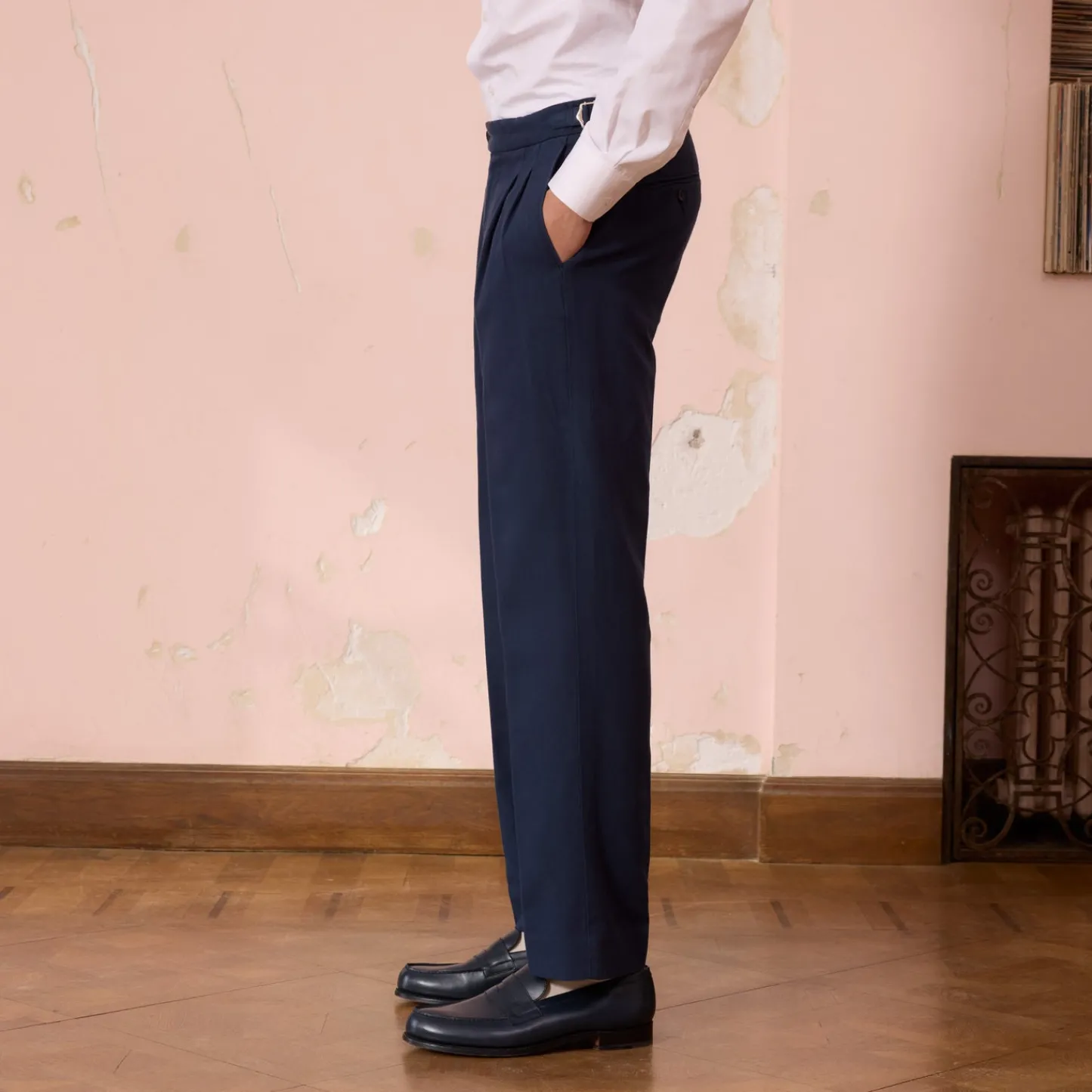 HAST Pantalon à double plis en coton et lin marine> Pantalons